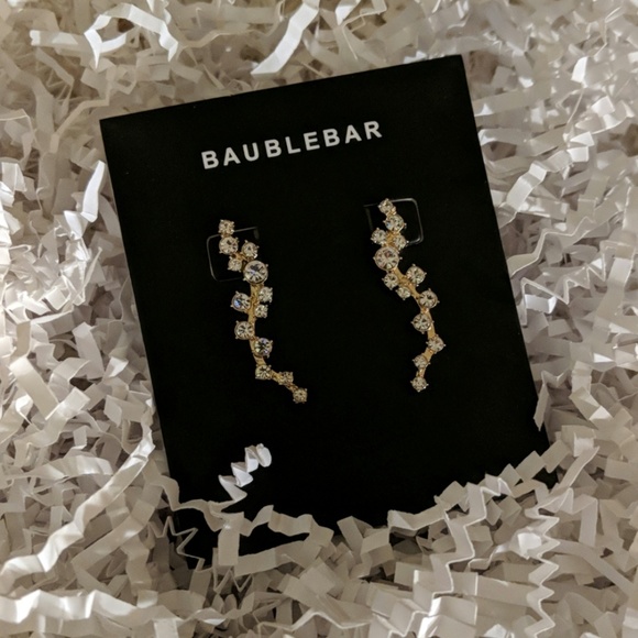 BaubleBar Jewelry - 🖤 BaubleBar Farah Ear Crawlers